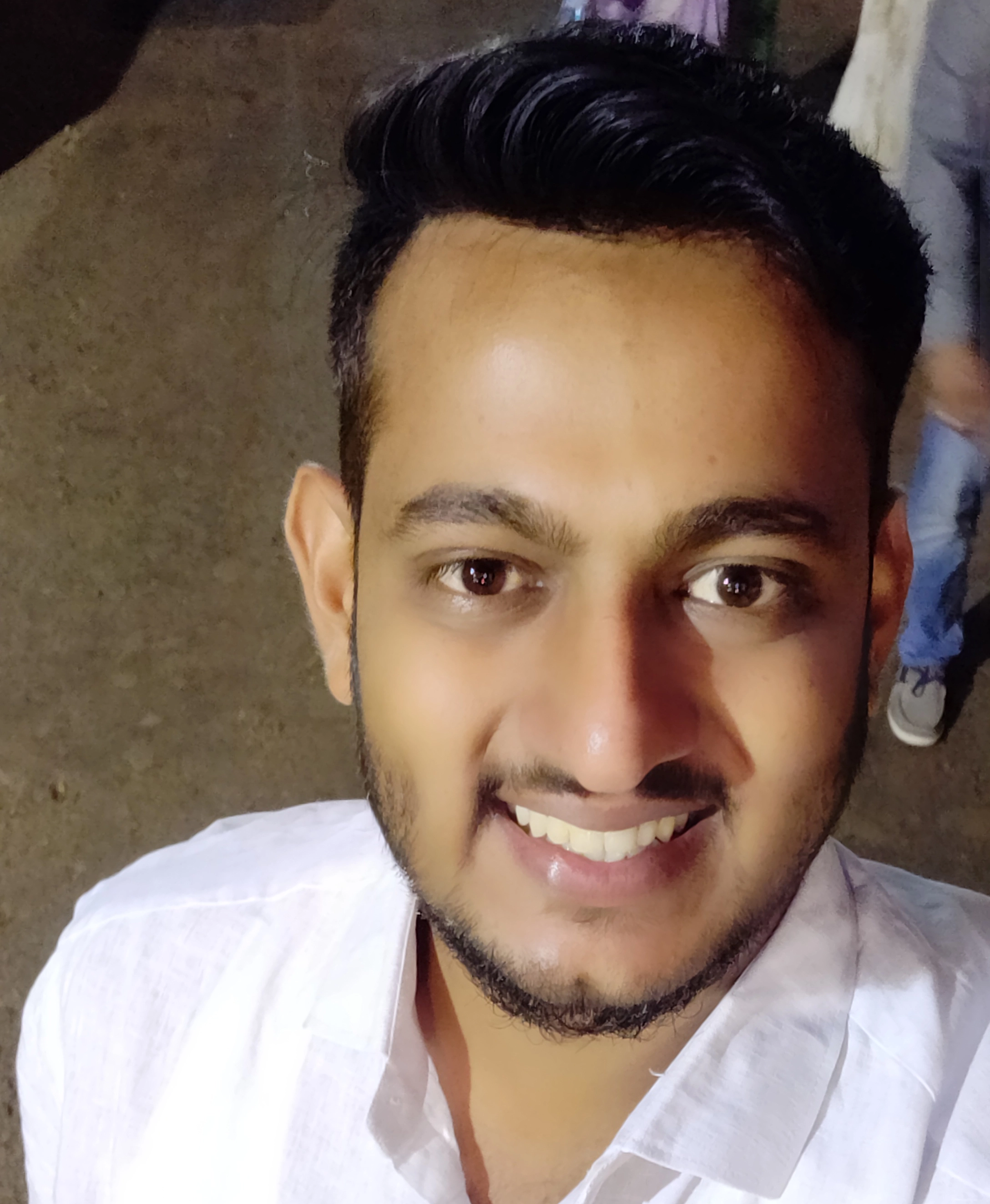 director_img